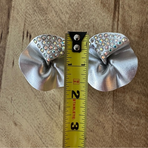 Vintage Flip A Coin Silver Clip On Earrings Crinkle 80s 90s 1980s 1990s - Picture 4 of 11